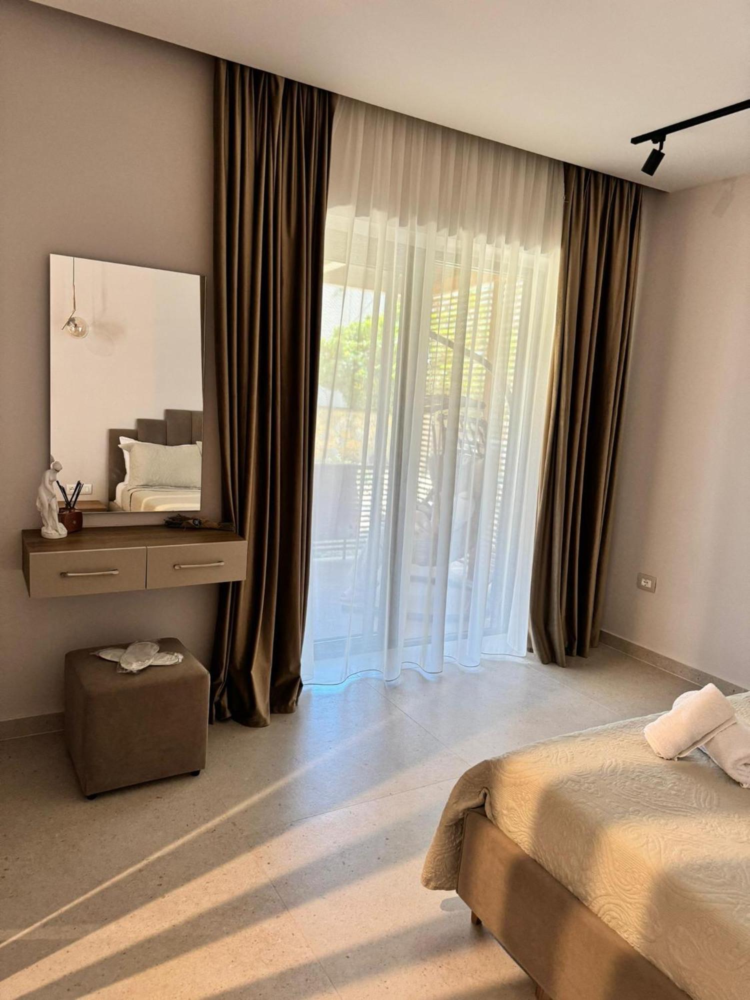 Seahana Apartment Himara Kültér fotó